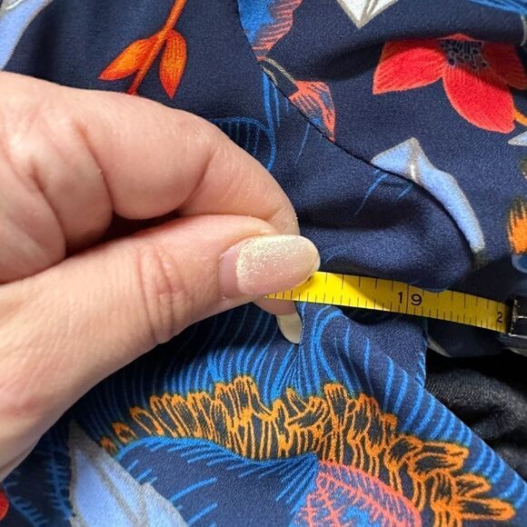 Status By Chenault Women'S Blue Floral Double Flounce Flutter Sleeve Top Small - Picture 5 of 15